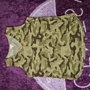 LuLaroe Rachael Women's Medium V Neck Chest Zipper Wide Strap Tank Top Camo